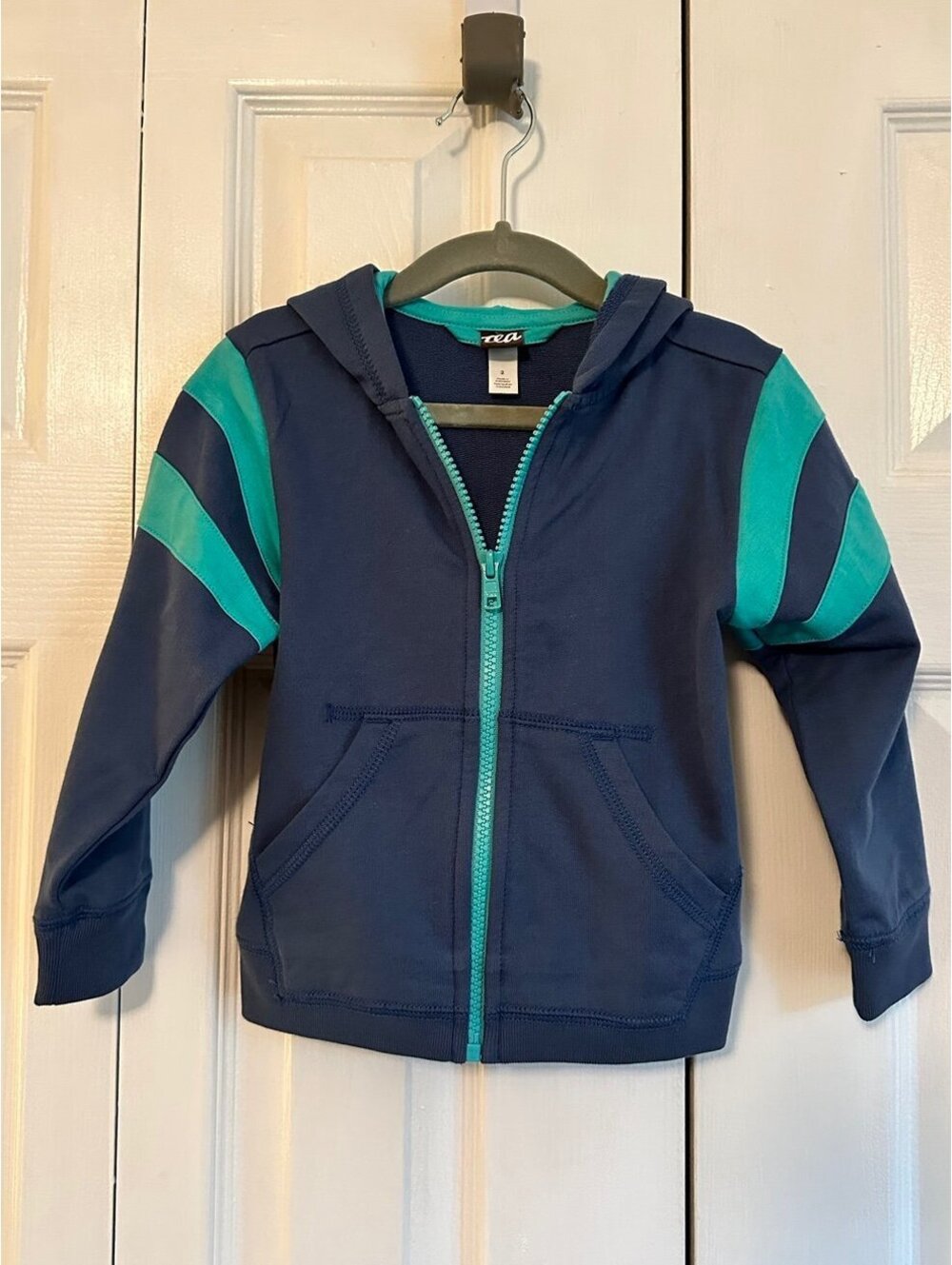 Tea Collection 2T sweatshirt with hood